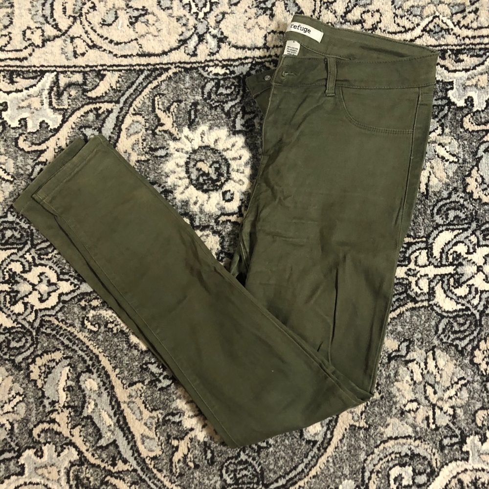 Refuge brand olive green skinny jeans
